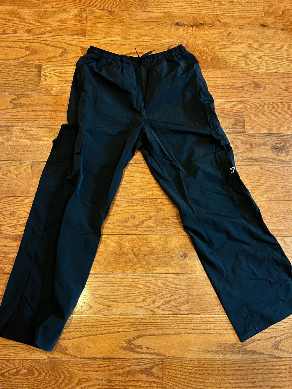 Women’s Gymshark cargo pants size medium